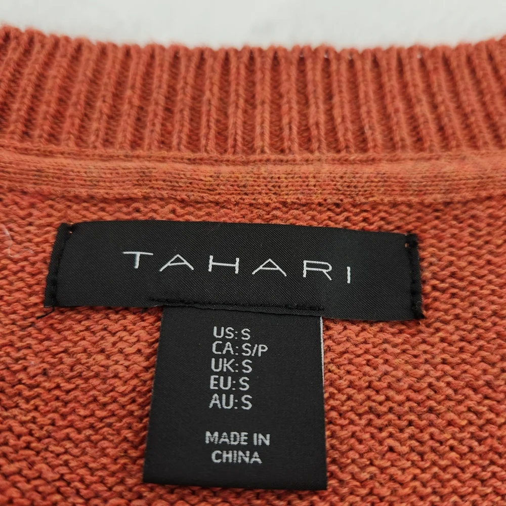 Tahari neck burnt